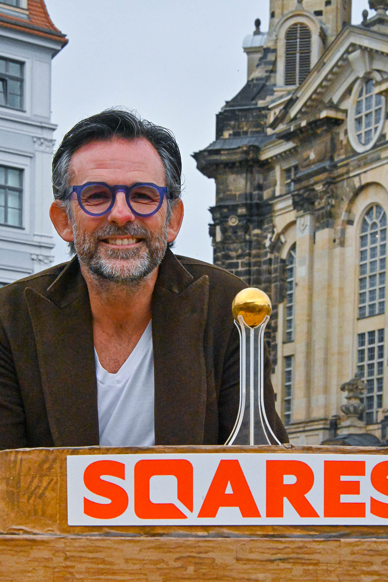 2023-10-12-golden-spheres-01332 image 2023-10-12-golden-spheres-01332 Niclas Castello: Weltpremiere „1.000 Goldene Sphären“